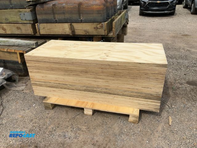 Lot 2-96382 - (30 pieces) of 62&amp;3/4” X 26” X 3/4” plywood planks