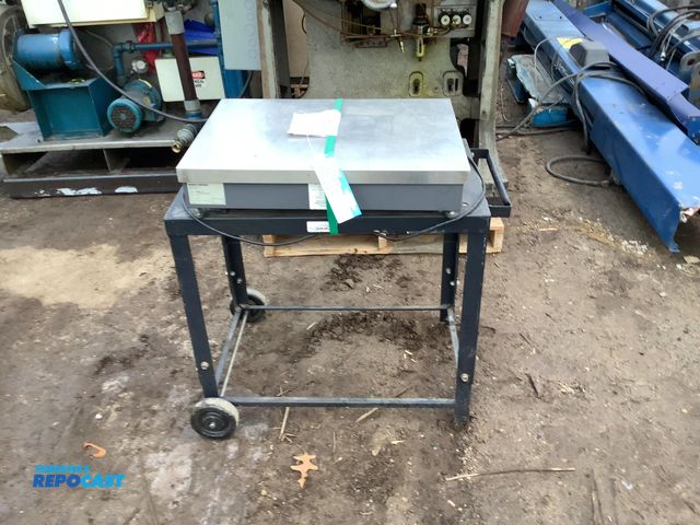 Lot 2-92224 - Weigh Tronix 3634B-115cScale