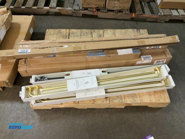 Lot 2-18333 - Lot of shades and rods: Threshold curtain rods (gold/black), Amazon shades of various size