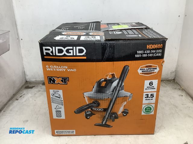 Lot 2-79874 - Ridgid 6 Gallon Wet/Dry Shop Vac Model HD0600 3.5 Peak HP (new in box, never used, powers on)