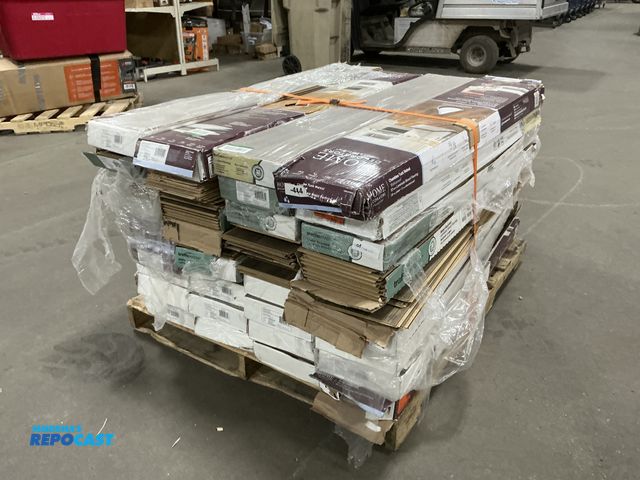 Lot 2-95967 - Skid Lot of Various Color/Size Flooring Planks