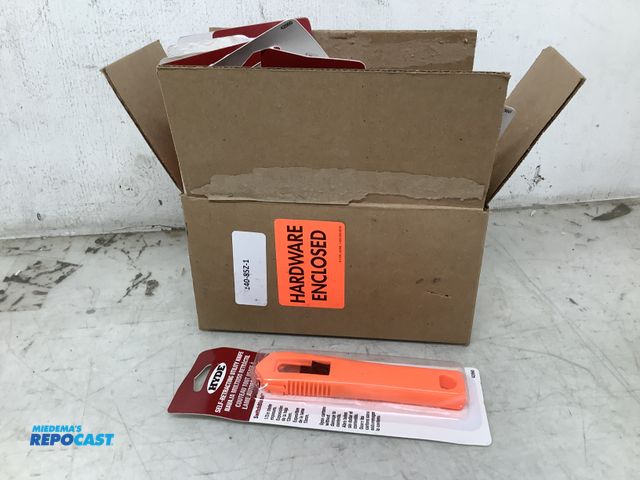 Lot 2-35501 - (10) Hyde Self-retracting Utility Knives
