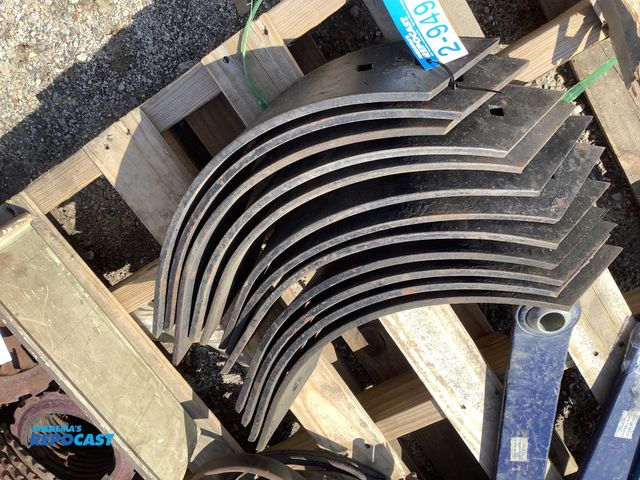 Lot 2-94940 - (12) chisel plow points