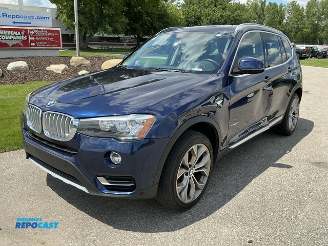 Lot 2-43853 - 2017 BMW X3 xDrive28i SUV AWD