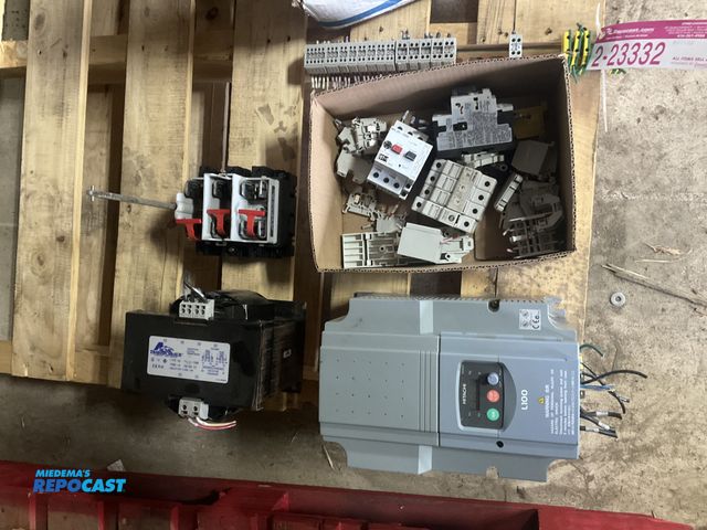 Lot 2-23332 - Lot of misc industrial electrical components including Hitachi L100 VFD, control transformer, misc t...