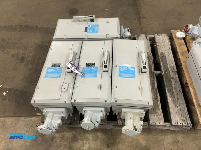 Lot 2-33079 - (4) Cooper Crouse-Hinds Interlocked Arktite Receptacles with Enclosed Switches, Cat. No. Include NSR...