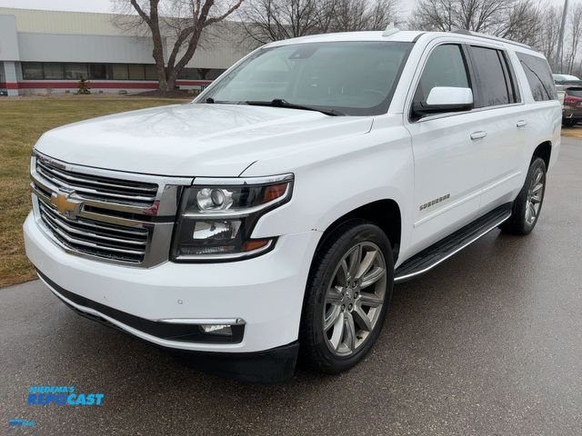 Lot 2-43523 - 2017 Chevrolet Suburban Premier 4WD SUV 4x4