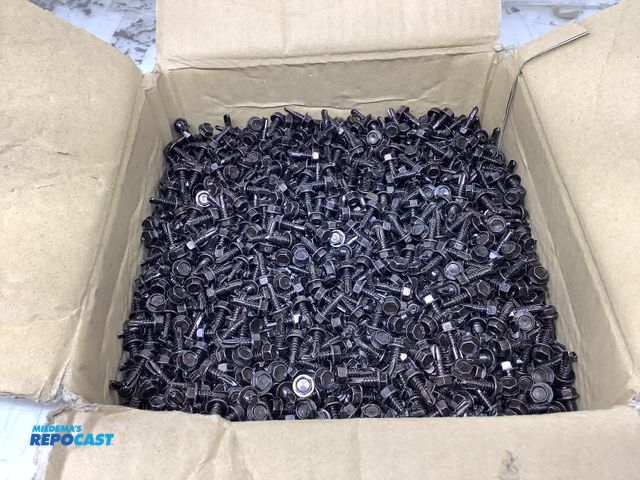 Lot 2-67015 - Wurth 1/4 - 14 X 3/4 HWH TEKS #3 ZINC screws