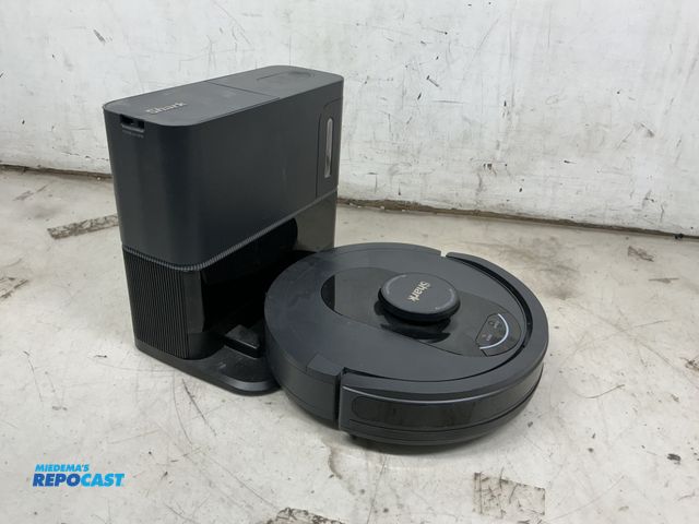 Lot 2-75508 - Shark robot vacuum with a docking station.