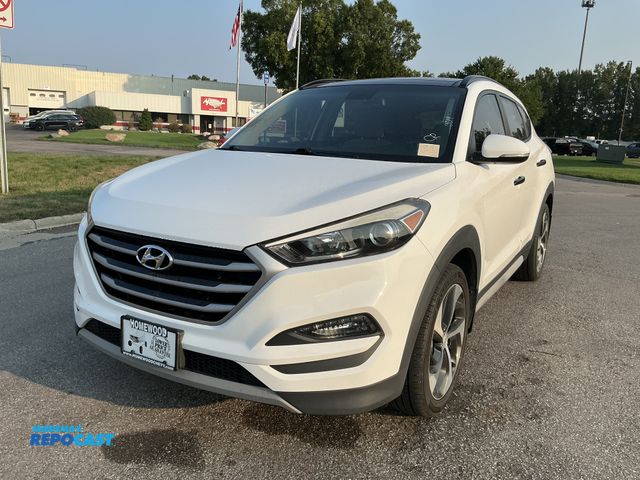 Lot 2-99602 - 2017 Hyundai Tucson SE Other FWD