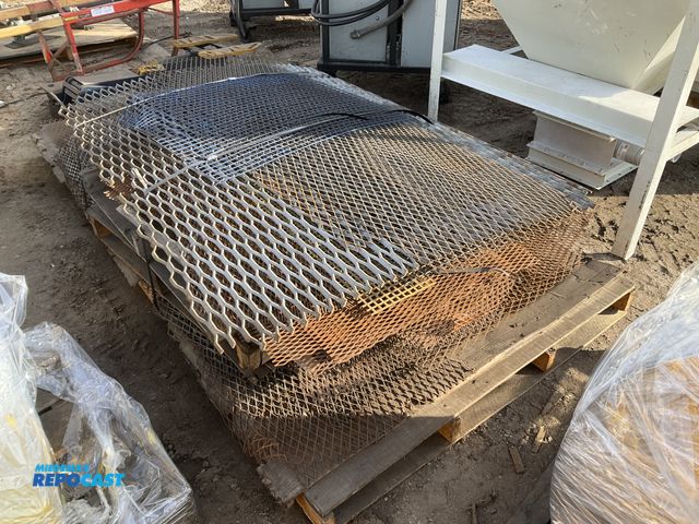 Lot 2-19836 - Skid lot of assorted sized heavy duty metal fencing