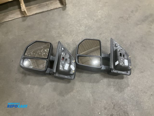 Lot 2-15748 - Skid lot includes of ford super duty mirror assmebly