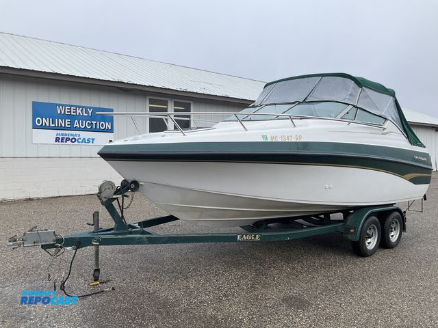 Lot 2-60733 - 1999 Crownline 210CCR 21' Cuddy Cabin