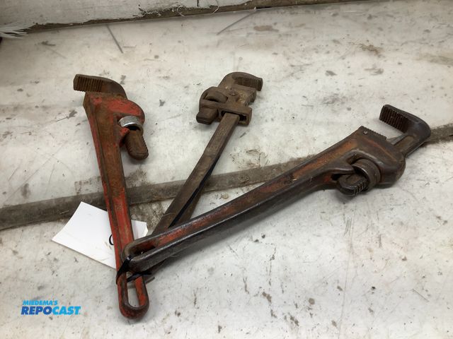 Lot 2-92026 - lot of 3 pipe wrenches