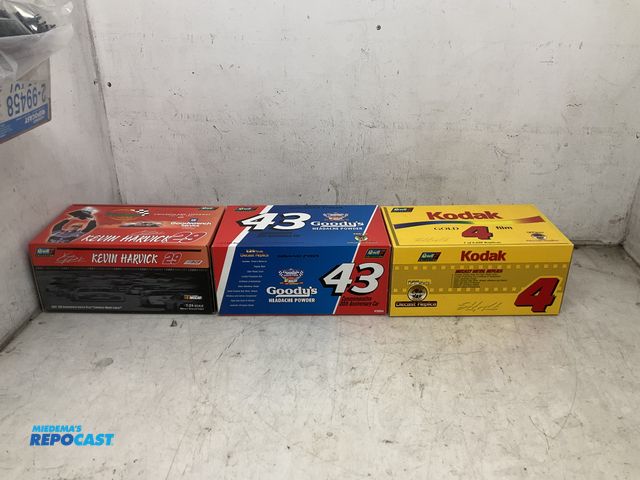 Lot 2-96289 - Revel Collection Kevin Harvick 29 1:24 scale adult collectible, Revell Collection Pontiac Grand Prix...