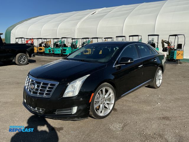 Lot 2-24945 - 2015 Cadillac XTS Premium AWD Sedan AWD
