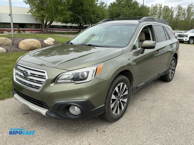 Lot 2-43999 - 2016 Subaru Outback 2.5i Limited SUV AWD