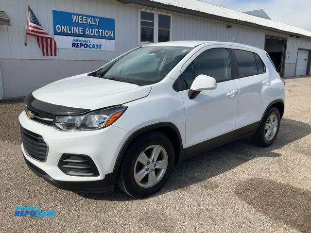 Lot 2-61013 - 2020 Chevrolet Trax LS FWD SUV FWD
