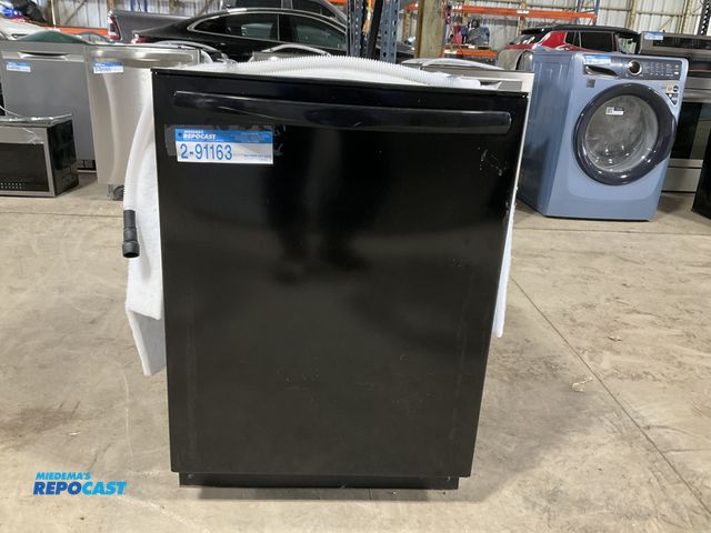 Lot 2-91163 - Scratch & Dent Frigidaire  FDPH4316AB3A Dishwasher