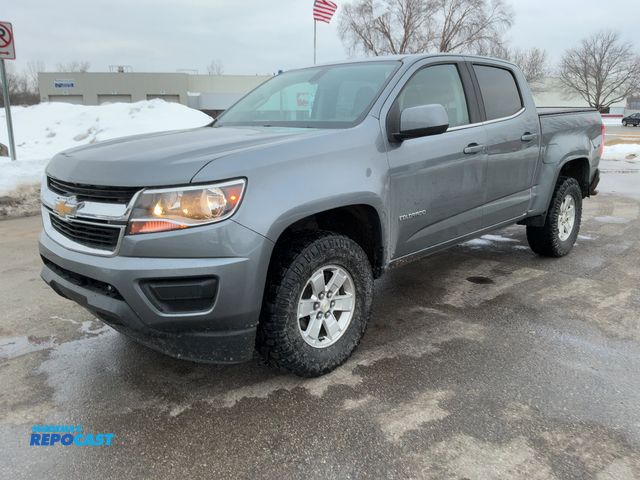 Lot 2-42330 - 2019 Chevrolet Colorado Work Truck Crew Cab Crew Cab Short Box Pickup Truck 4x4