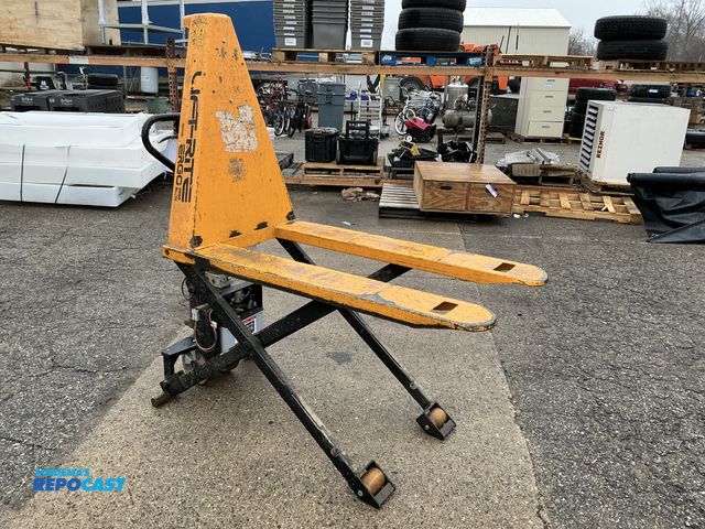 Lot 2-92036 - Lift-Rite ERGO3000 Pallet jack with onboard charger, push button or manual 48” forks 26 1/2 inches o...