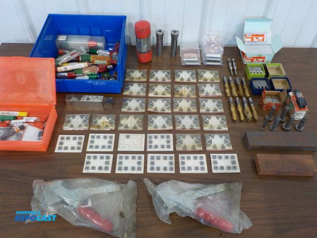 Lot 2-23635 - approx. 354 items: industrial inserts carbite, milling bites, measuring gauges, hold downs, and more
