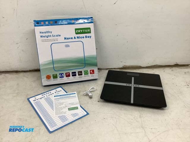 Lot 2-75373 - ZRYTUX black healthy weight scale 3V
