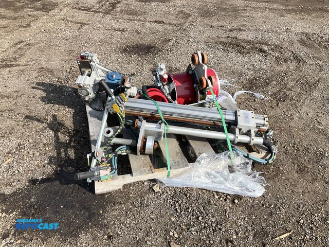 Lot 2-30388 - Allied Industrial Solutions pneumatic material clamp jib hoist attachment, 35 lb capacity, Knight Gl...