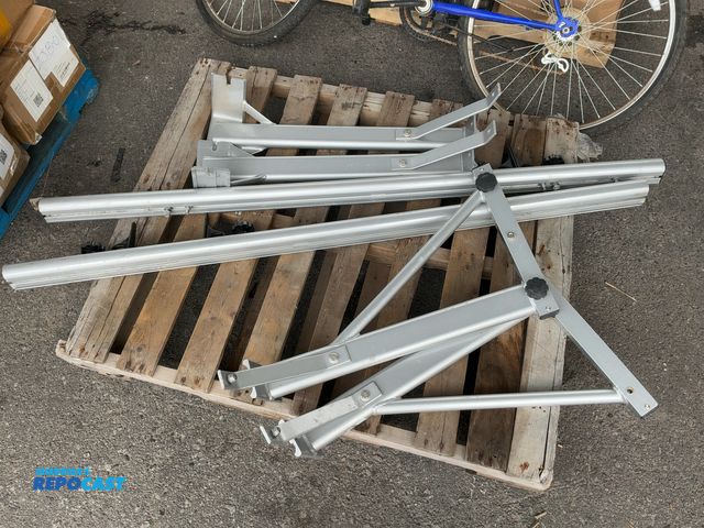 Lot 2-18252 - Truck bed rack, unknown make and model