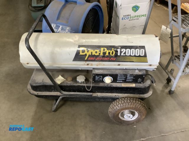 Lot 2-35279 - Dyna-Pro RMC-KFA120T-Pro 120,000 BTU Portable Kerosene Heater