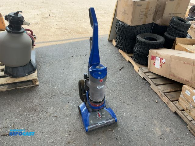 Lot 2-64151 - Hoover UH71250 WindTunnel 2 Whole House Rewind Upright Vacuum