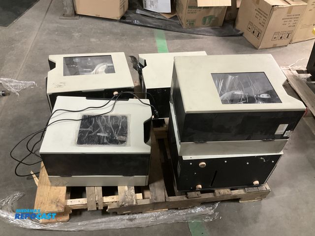 Lot 2-15247 - 5 Zebra  140Xill Label printers 90-265VAC 4A/300w 47-63Hz
