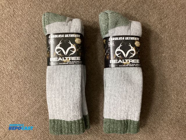 Lot 2-77650 - New Two new two packs of Carolina Ultimate Realtree Merino Wool Blend socks. Gray and green/gray and...