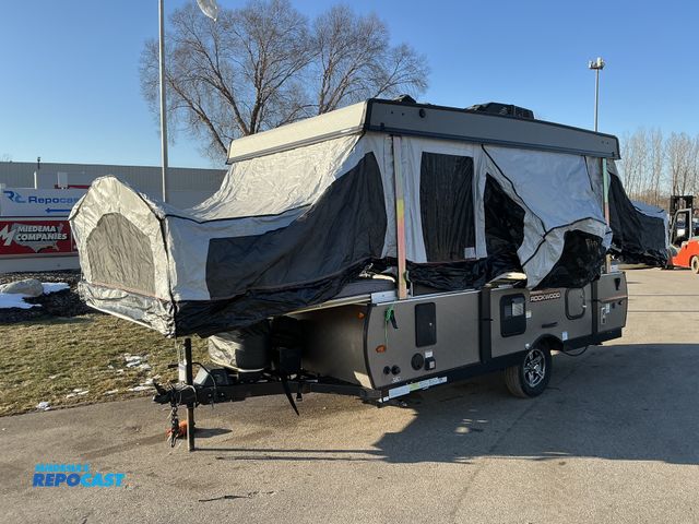 Lot 2-47993 - 2022 Rockwood Freedom 2318G Pop-Up Travel Trailer Trailer jack shaft is bent