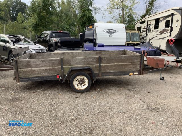 Lot 2-36695 - 2000 Trailer Unknown Landscape Trailer