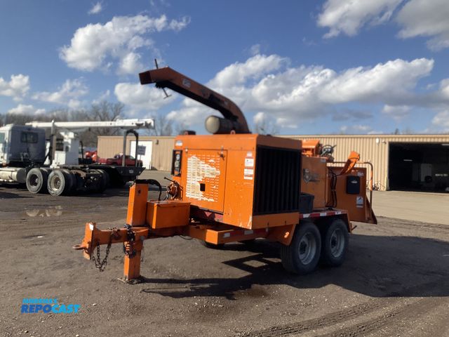 Lot 2-42757 - Morbark Beever M18R Hurricane 2400 Towable Chipper