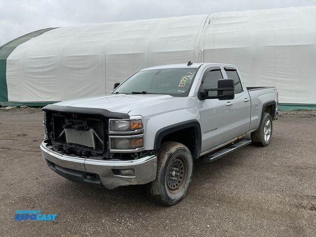 Lot 2-21084 - 2014 Chevrolet Silverado 1500 1LT Double Cab 4WD Double Cab Standard Box Pickup Truck 4x4