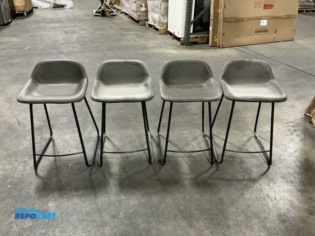 Lot 2-99395 - 4 Bar Chairs with Leather Seat and metal Frame - measures 28” tall