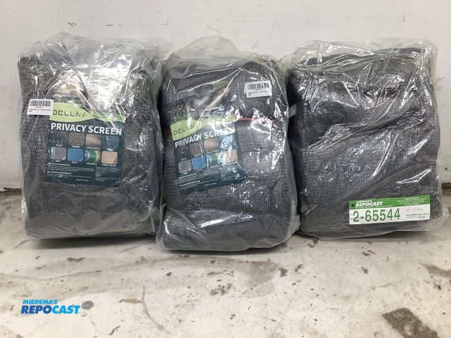 Lot 2-37197 - New Dellna 4x50ft Privacy Screen 3 new Dellna 4 x 50ft privacy screens.