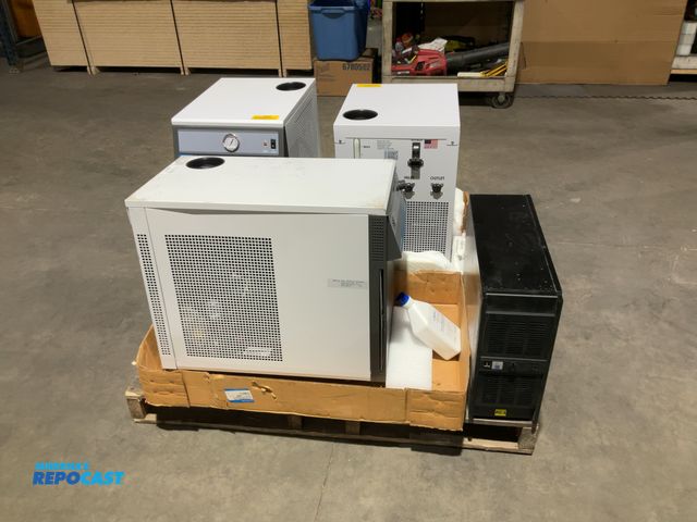 Lot 2-69901 - Agilent Technologies G8481A Recirculating Chiller, 2- G1879B Heat Exchangers- Very Good Condition