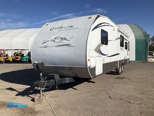 Lot 2-31015 - 2010 Keystone Outback Sydney 290RLS Camper Travel Trailer