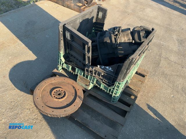 Lot 2-11949 - Used Semi Truck Rear Differential for an axle, Model DS402, 4.11 Ratio, Part No. ETN 674460, comes w...