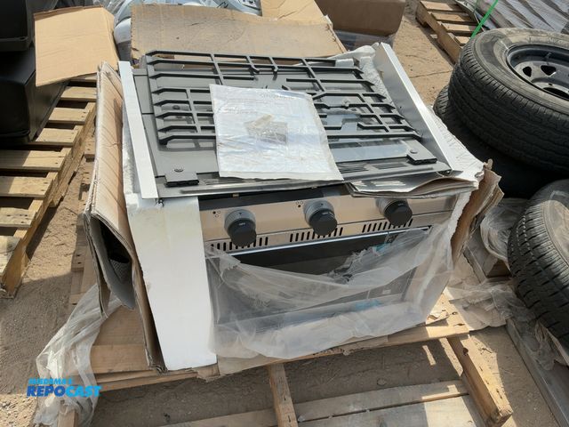 Lot 2-76978 - Scratch & Dent Furrion Greystone GGC24D3MA1C-SS RV 3-Burner Cooktop Combo Gas Range