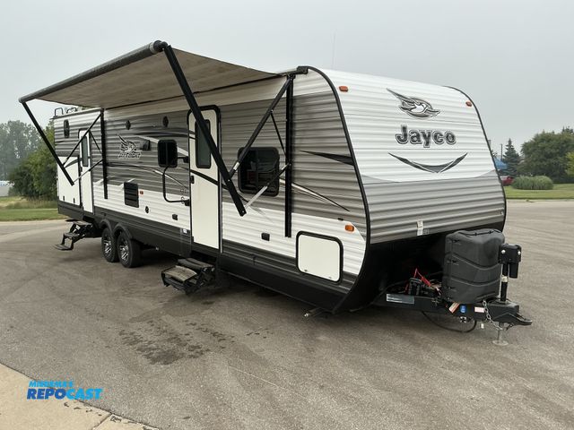 Lot 2-45840 - 2017 Jayco Jay Flight 32BHDS Camper Travel Trailer