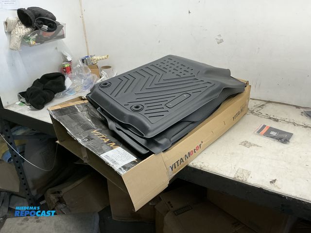 Lot 2-14977 - Yita Motor Car Mats, CIFMFM-1175