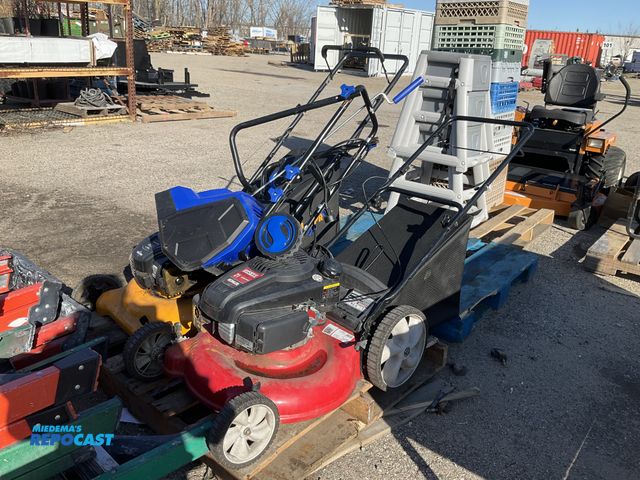 Lot 2-73240 - . Other Skid lot of (3) lawnmowers and snow thrower including: poulan pro push mower PR550, huskee 2...