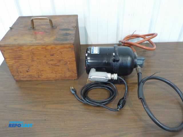 Lot 2-23647 - Marathon Electric Oil Pump w/ case, 115 volt power cord, 1.5 hp werster, 1 LAM-SLA pump