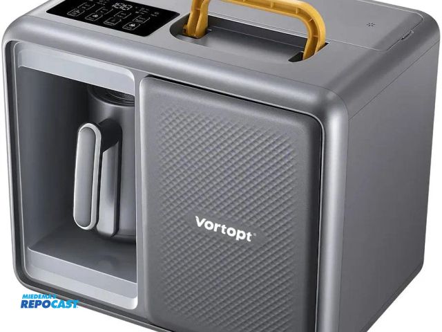 Lot 2-34896 - Vortopt Portable Water Purifier UR06-1A 15.5x10.4x12.8 inch 110V 135oz Water Tank