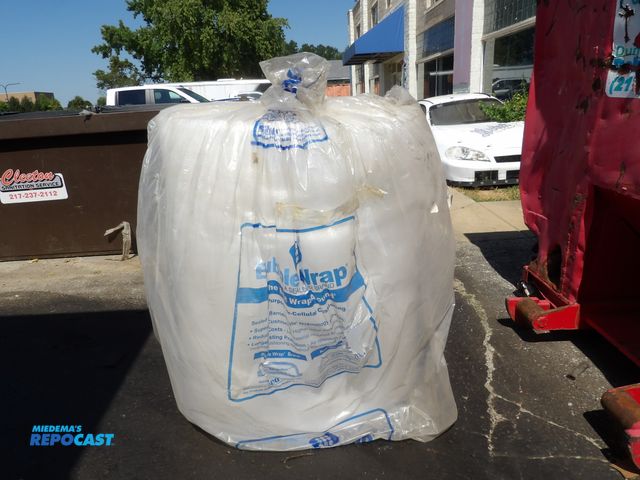 Lot 2-51104 - bubble wrap roll, 48" x 1000', 1/8" bubble