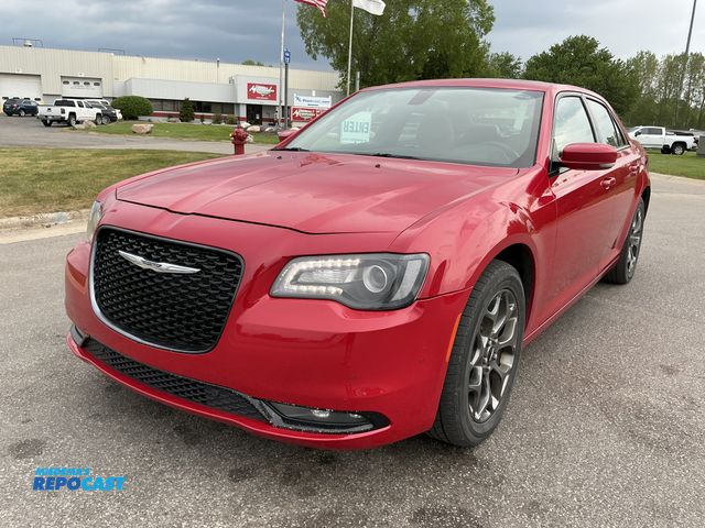 Lot 2-16217 - 2016 Chrysler 300 S Sedan AWD